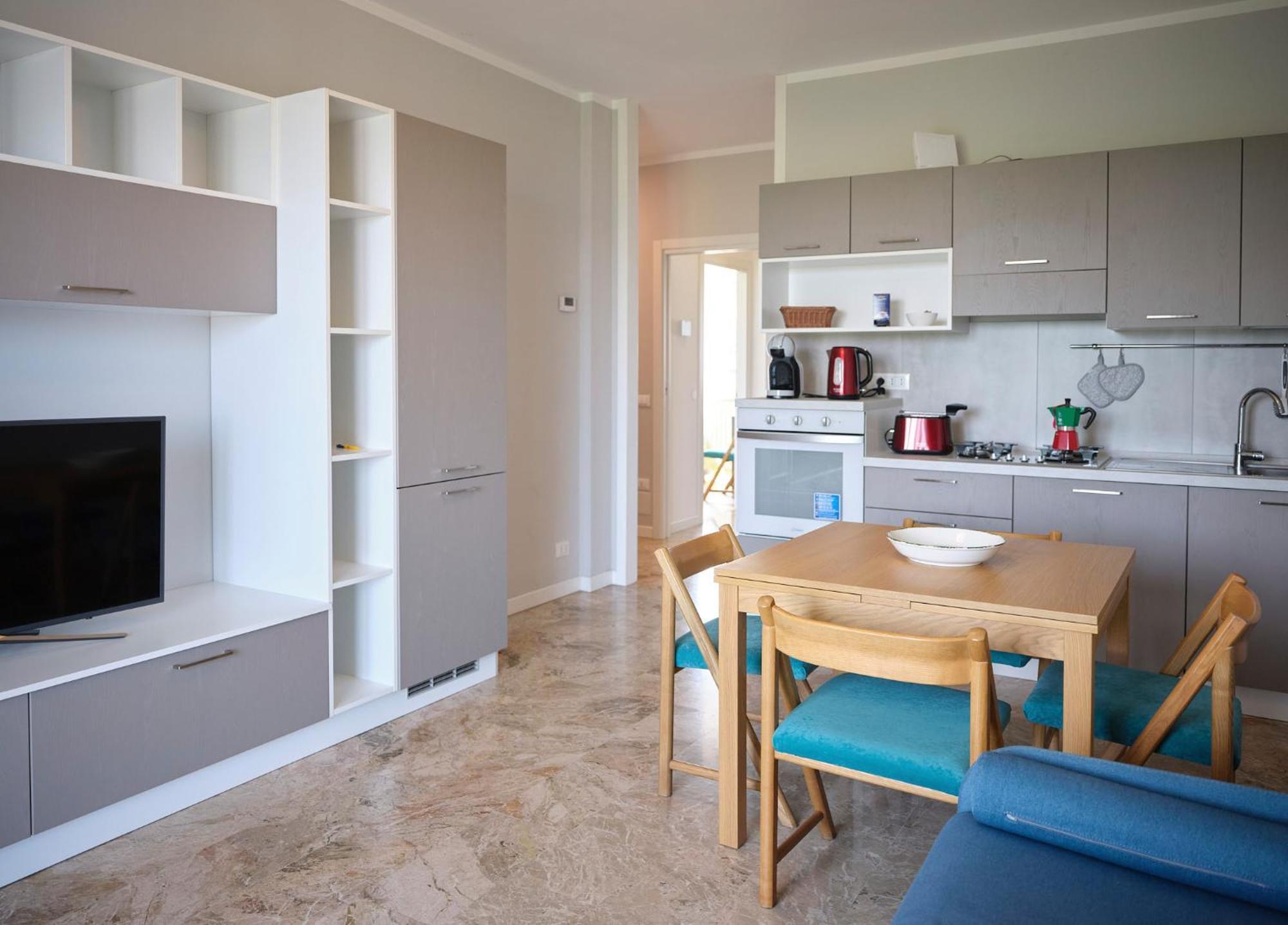 Casa Ierardi - Appartamento Arona Bellavista المظهر الخارجي الصورة